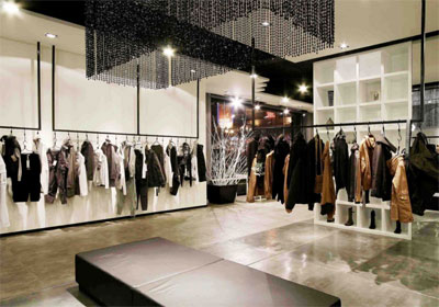 服装新零售浪潮下的实体店困局