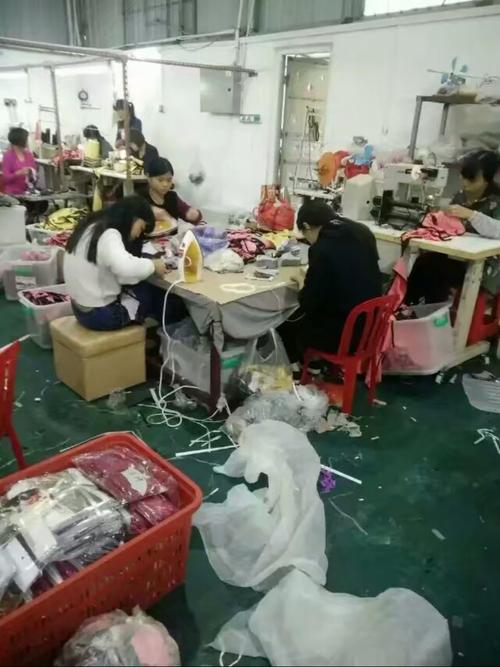 林健豪设计师 女士内裤中的身体诗学与隐秘美学